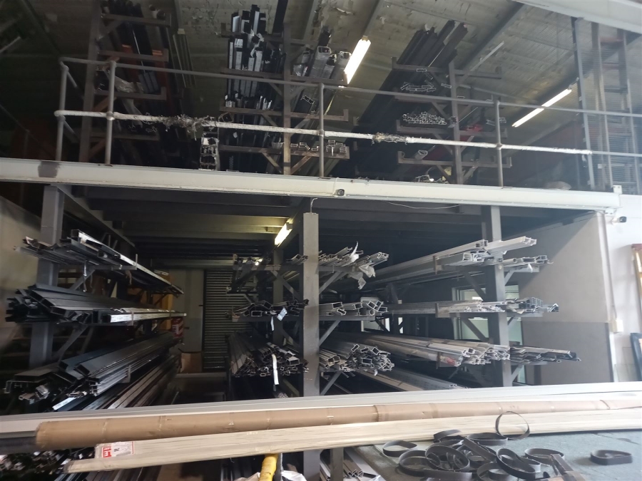 Commercial Property for Sale in Oos Einde North West